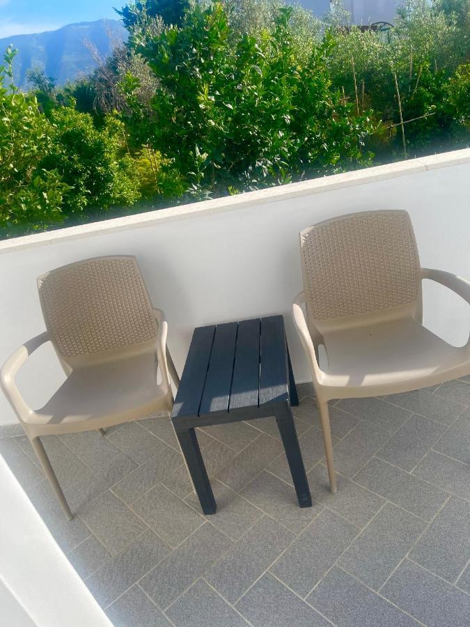 Kred Hotel Orikum Zewnętrze zdjęcie
